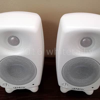 Pair Genelec 8020B White Active Powered Studio Monitors Speakers 8020C 8020A Monitor Free Shipping image 2