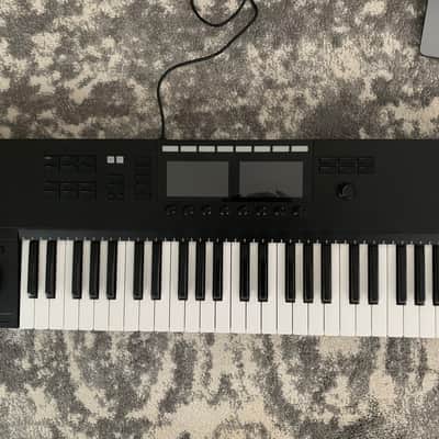 Native Instruments Komplete Kontrol S49 MK2 2017-2018 image 2