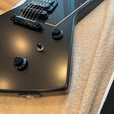 Gibson Explorer B-2 2019 - Ebony image 12