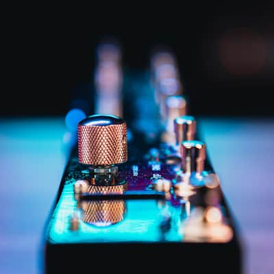 Saturn Pedals - Titan - Galactic Black - Advanced Effects Switcher & Controller image 6