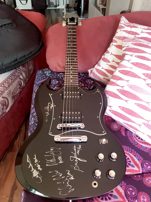 Gibson SG 1996 Signed by AC/DC image 1