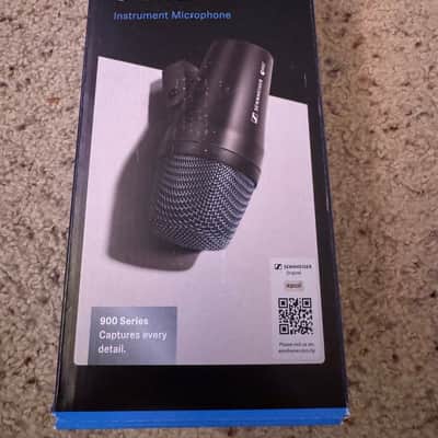 Sennheiser e902 Dynamic Bass Instrument Microphone | Reverb