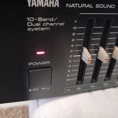 Yamaha Yamaha GE-3 Natural Sound Graphic Equalizer 1984 w/ Factory Protective Plastic image 2
