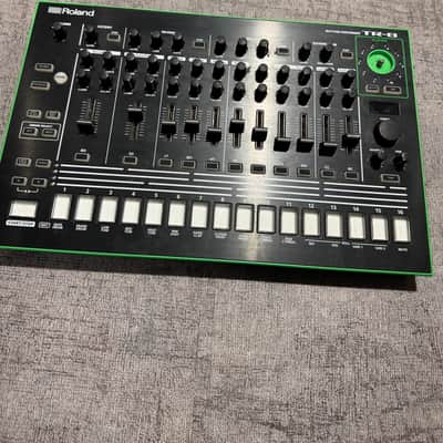 Roland AIRA TR-8 Rhythm Performer Drum Machine 2014 - Present - Black