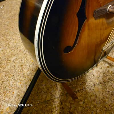 Harmony H1215 Archtone 1944 - 1971 - Dark Brown Sunburst image 8