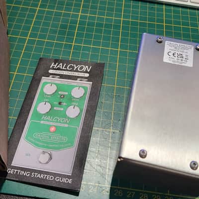 Origin Effects Halcyon Green Overdrive 2022 - Present - Silver / Green image 4