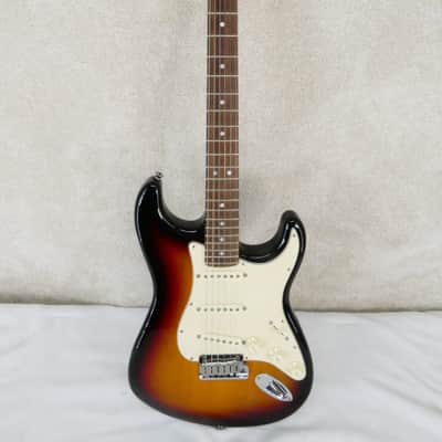Fender 60th Anniversary Stratocaster with Silver Anniversary Case image 4