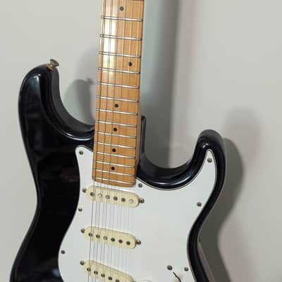 Fender Vintage Stratocaster made in Japan 1986 Contemporary Series , System 1 Tremolo- Black image 2