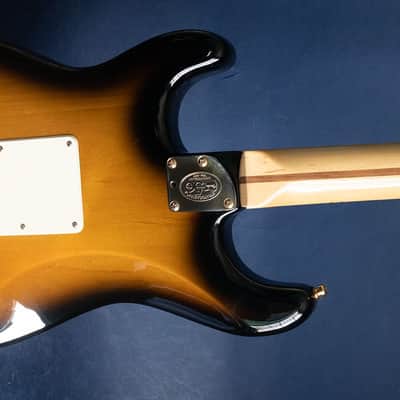 2004 Fender 50th Anniversary American Deluxe Stratocaster image 5
