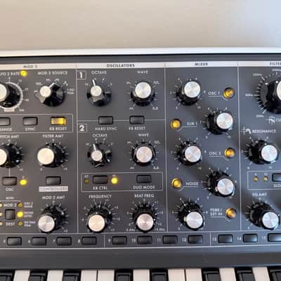 Moog Subsequent 37 Analog Synth 2017 - Present - Black image 3