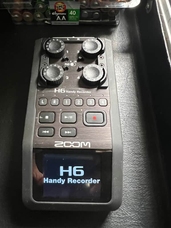 Zoom H6 EX+ with lots of extras see description for details image 1