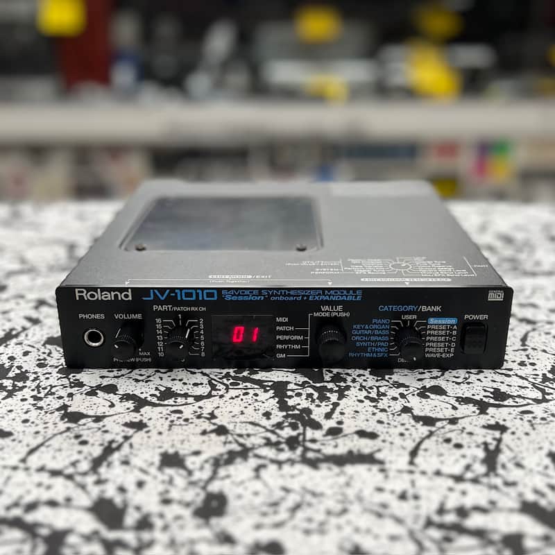 Roland JV-1010 64-Voice Synthesizer Module | Reverb