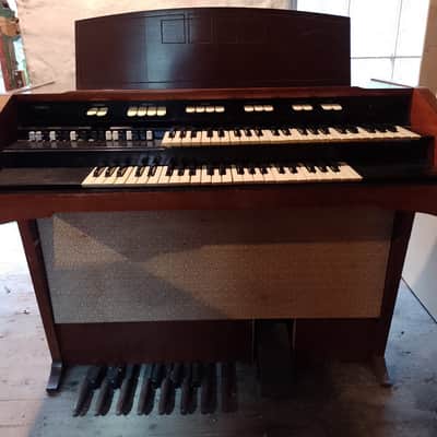 Hammond L-100 Series Organ 1961 - 1972 - Natural image 2