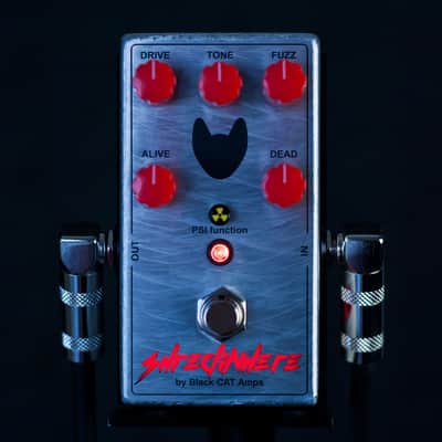 Shredinhere (S) | Overdrive and FuZz in one high-tech guitar pedal! Beautiful design and top quality of the sound! Lithium power source and USB Type-C port for charging! image 2