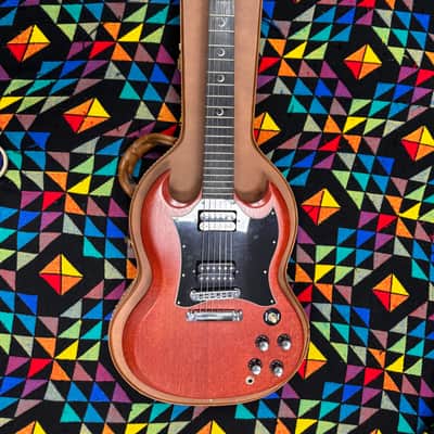 Clean 🧼 Gibson SG Crescent Moon Inlays 2002 Worn Cherry 🍒🍒 image 2