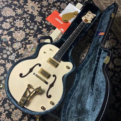 Gretsch G6136-1958 Stephen Stills White Falcon with Bigsby (Aged White) 2023 image 1