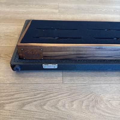 Creation Music Company Heritage Series 32x12 Pedalboard with Hard Black Tweed Case image 9