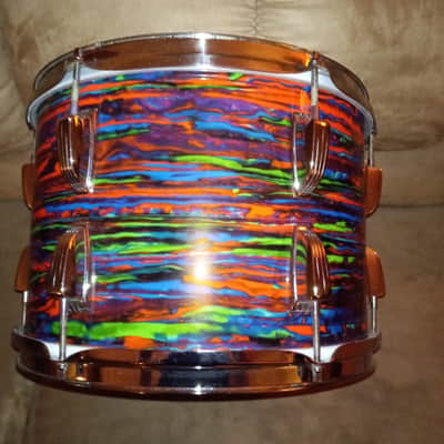 Ludwig 9X13 TOM LATE 70'S EARLY 80'S - PSYCHEDELIC RED WRAP image 4