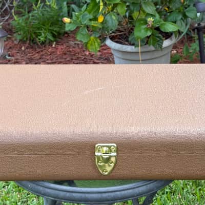Fender G&G Strat/Tele case 2012 - Brown Tolex with gold plush interior image 15