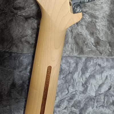 Fender American Professional Stratocaster with Rosewood Fretboard 2019 - Sienna Sunburst image 4