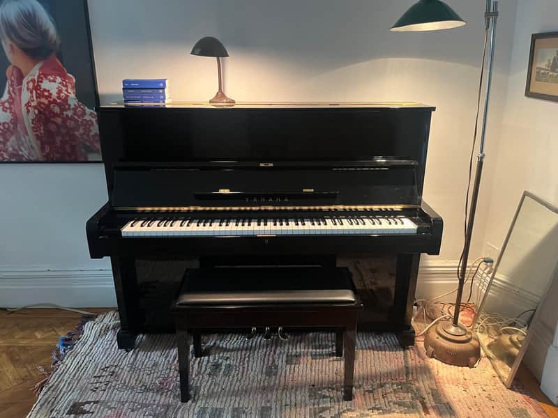 Yamaha U1 1967 - Ebony image 1