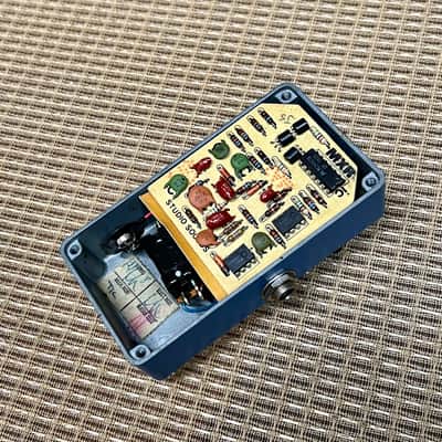 MXR Blue Box octave fuzz 1976 Script Logo original vintage USA analog image 6
