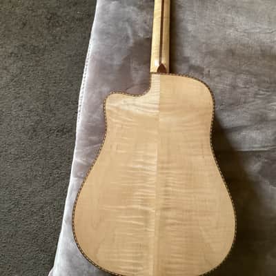 Chaker Guitars Rare woods custom dreadnought 2014 - French rub image 5