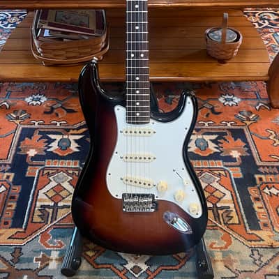 Fender Player II Stratocaster 2024-25 - Sunburst image 2