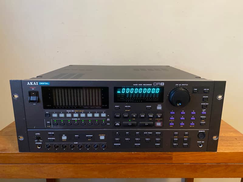 Akai DR8 8 Track Hard Disc Recorder. Version 2.32. Digital