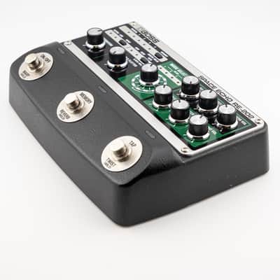 Boss RE-202 Space Echo 2022 - Present - Black / Green image 2