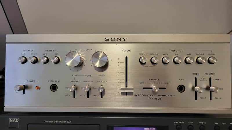 Vintage Stereo Integrated Amplifier SONY TA-1150D