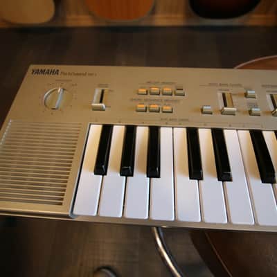 ~1980s Yamaha Portasound MP-1 Keyboard image 7