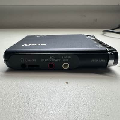 Sony MZ-M200 HI-MD Minidisc Recorder + 2 batteries + 1 HI-MD Disc + Accessories image 6