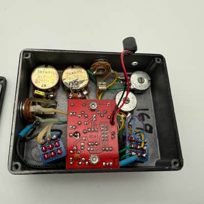 Nine Volt Nirvana Dinosaur Fuzz 2000’s - Black image 3