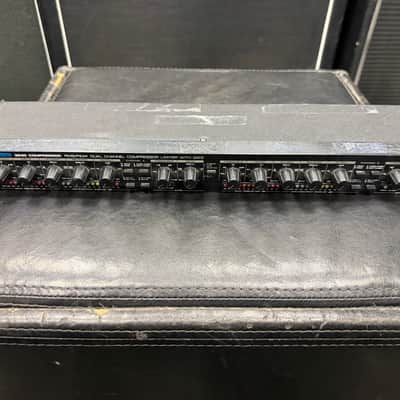 Alesis 3630 Dual-Channel Compressor / Limiter with Gate 1990s - Black image 1