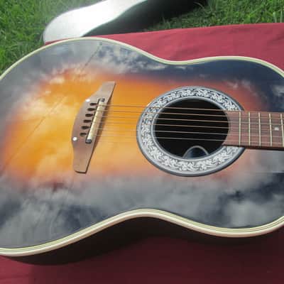 Ovation  USA  Ultra model 1511 80s' Vintage Sunburst with Non original case image 8