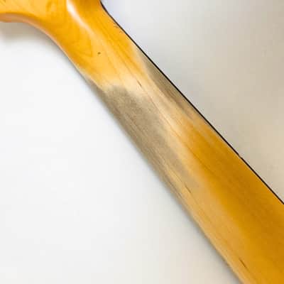 2025 Del Toro Josefa Bass - Stinger Yellow image 12