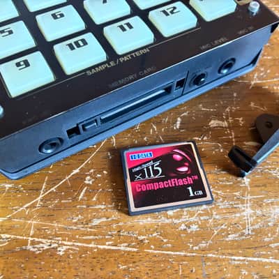 Roland SP-404 Sampling Workstation Black version w/ power supply image 10