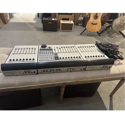 Mackie MCU Pro Universal USB/MIDI DAW Controller with Two Mackie MCU XT Pro Extenders (Pre-Owned) image 2