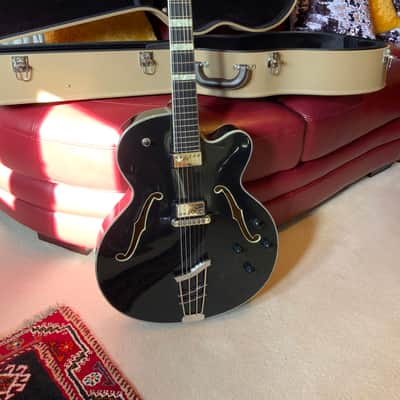 Hofner Committee 2014 Black image 1