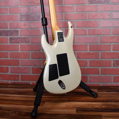 Kramer American Showster Metalist-II Pearl White 1989 w/OHSC image 8