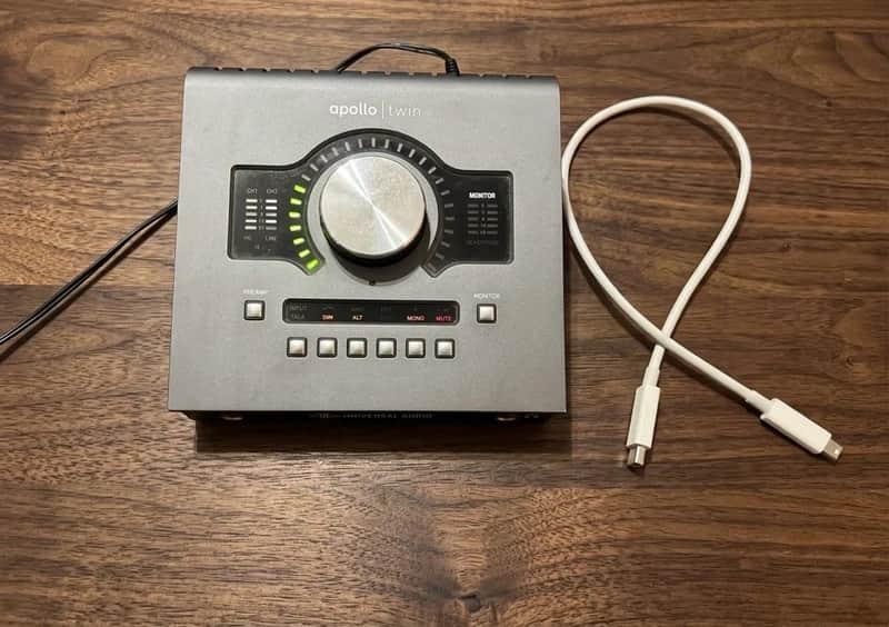 Universal Audio Apollo MK2 + 44 Plugins!!!!!! image 1