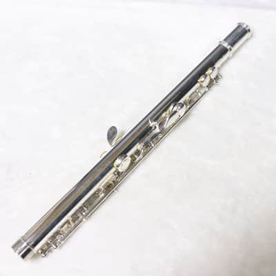 YAMAHA YFL-211SII Flute [319279] (07/14) image 8