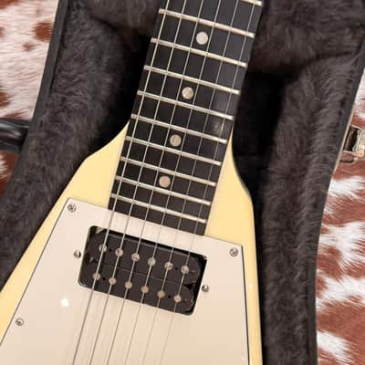 2009 Gibson Flying V ’67 Reissue – Exceptional Player – Duncan SH-5/Jazz – OHSC and Papers image 5
