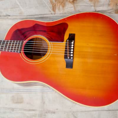 Gibson J-45 1967 - Cherry Sunburst image 12