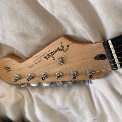 Fender Stratocaster 2016 - Silver (Silver Sky) DIY build image 3