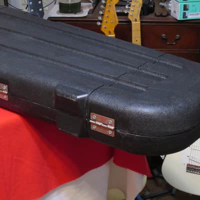 Vintage 1980s Peavey USA Contour Case For T-60 T-25 T-26 T-27 Guitars - Deluxe Interior - (PC/01) image 20