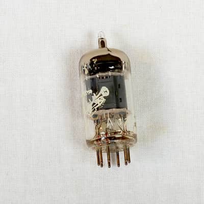Rare Pair Amperex Bugle Boy ECC83 / 12AX7 Preamp Tubes – Tests Strong – Made in Holland image 4