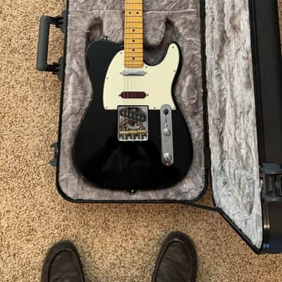 Fender American Professional II Telecaster with Maple Fretboard 2020 - Present - Black image 2