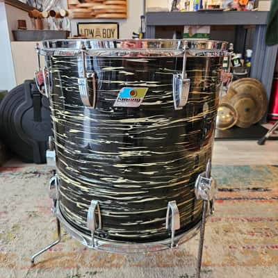 Ludwig Super Classic 22-16-13" 3-ply Drum Kit in Bowling Ball Black Oyster - Blue/Olive Badge 1970 image 11